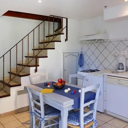 Holiday home With Private Terrace Bellegarde