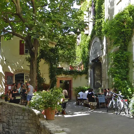 With Private Terrace * Bellegarde (Gard)