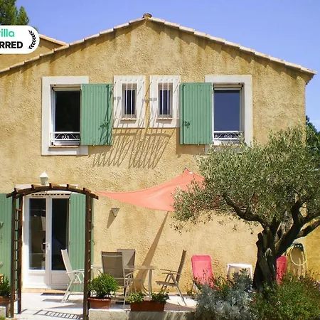 With Private Terrace, Bellegarde (Gard)